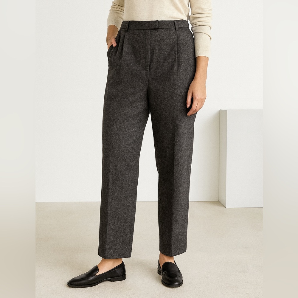 Classic High-Waist Wool and Cashmere Straight Leg Pants in Charcoal